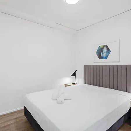 Apartment Lovely 2- Bedroom Unit With Free Parking *