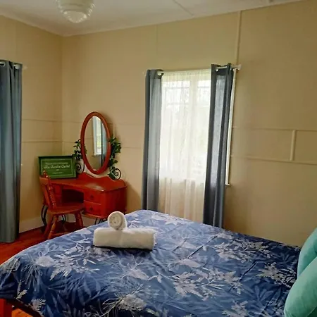 Quiet Private Cozy 3bdrm Free Parking
