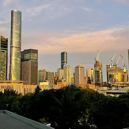 Apartment Lovely 2 Beds With View At South