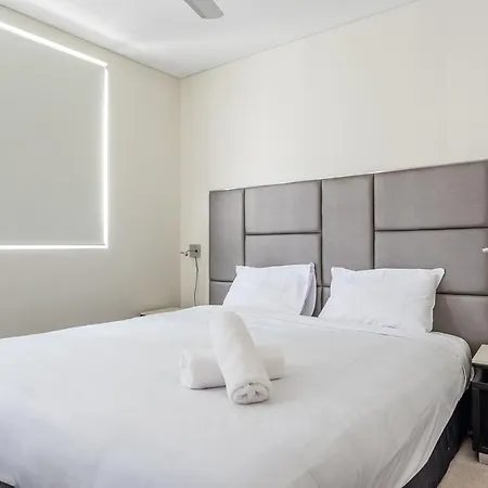 Apartment Comfort Two Bedroom With Free Parking In Valley