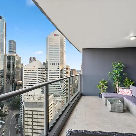 Break Panoramic River Views Free Parking Apartment *