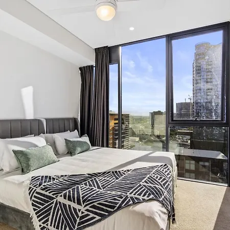 Luxury 2 Bedroom 2 Bathroom In The Heart Of South