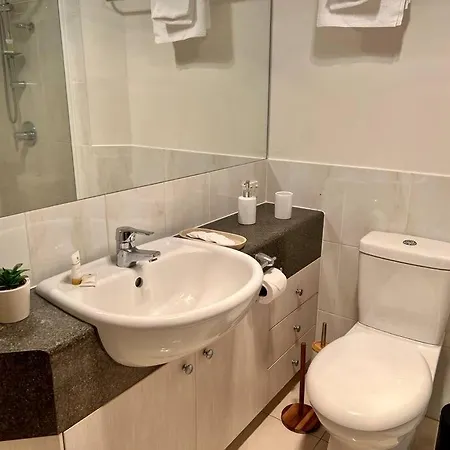 Apartment 2-bed Acropol With Balcony & Parking *