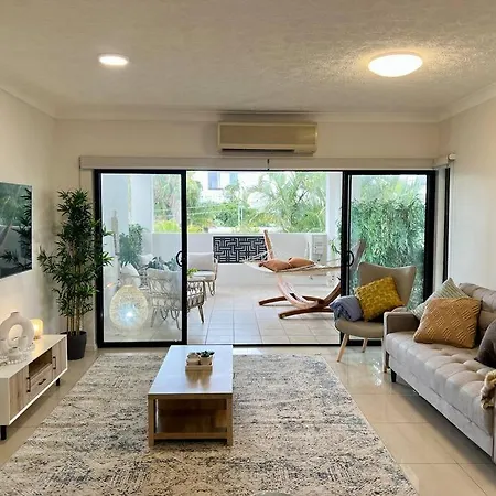 2-bed Acropol With Balcony & Parking * Brisbane