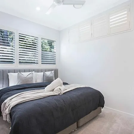 Manly Oasis, 5bd, 3 King Bd,pool Brisbane
