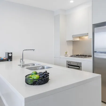 Meriton Herschel Street, 5* Brisbane