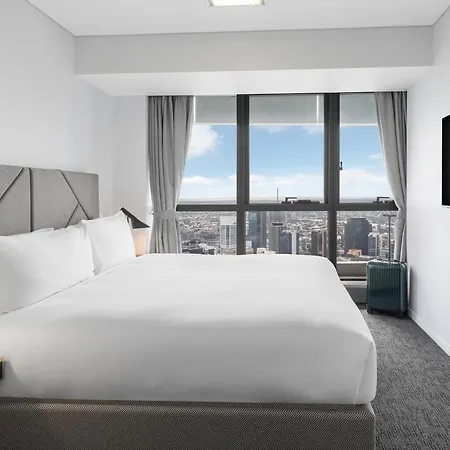 Meriton Herschel Street, 5*