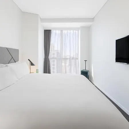 Meriton Herschel Street, Hotel 5*