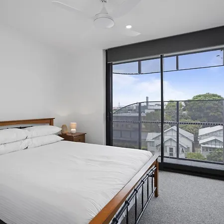Apartment Glorious 2-bed Near Local Shops *