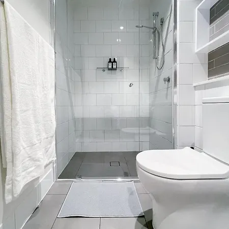 1chermside Close To Hospital And Shops Apartment Brisbane