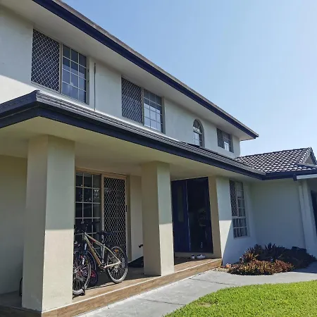 Holiday home Eight Mile Plains House