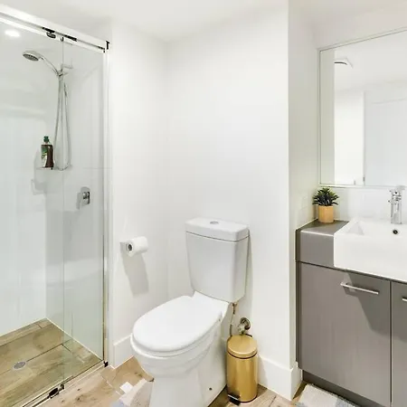 Apartment Spacious Inner With Free Parking *