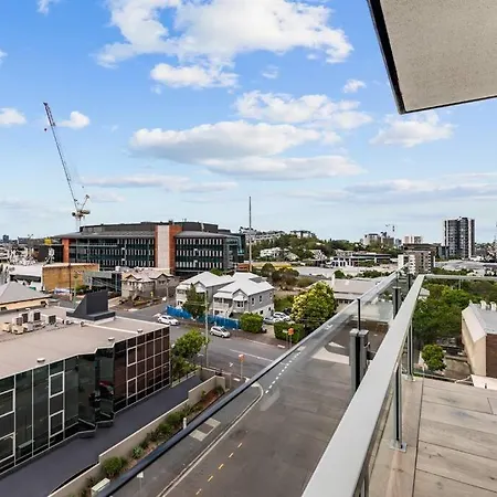 Apartment Spacious Inner With Free Parking Brisbane