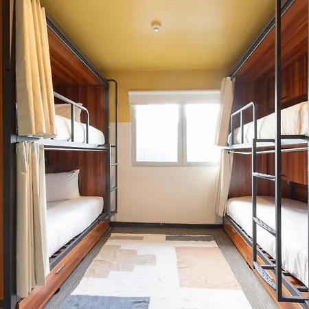 Roamer Hotel Brisbane