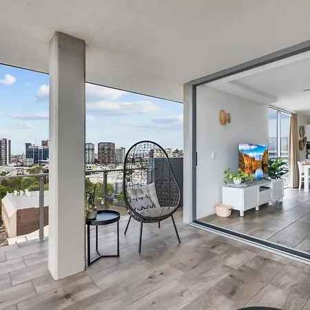 Spacious Inner With Free Parking Apartment Brisbane