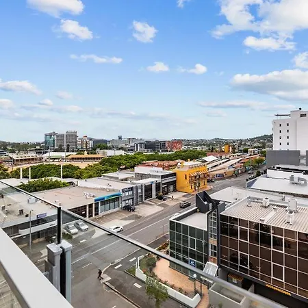 Spacious Inner With Free Parking * Brisbane
