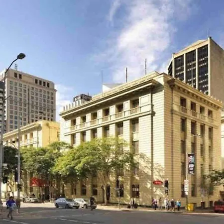 Apartment Cbd 1-br Across From Central Station *