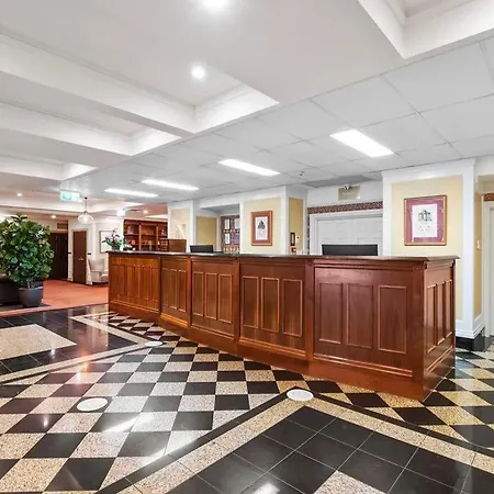 Cbd 1-br Across From Central Station *