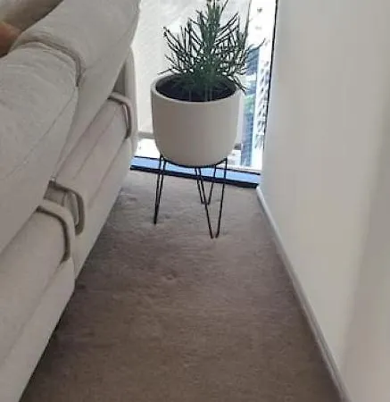 Executively Inspired - 2 Bed 2 Bath On Queen St With Carpark Fast Wifi Rooftop Pool And Sleeps 5 Brisbane