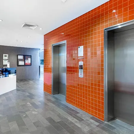 Quattro On Astor Aparthotel
