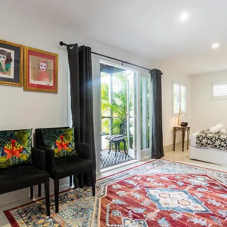 Apartment Contemporary In The Heart Of Paddington By Custom Hosting