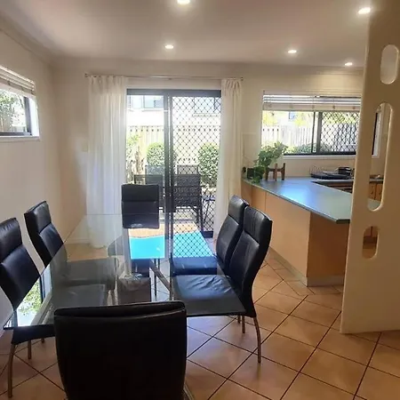Holiday home Happy Haven At Eight Mile Brisbane