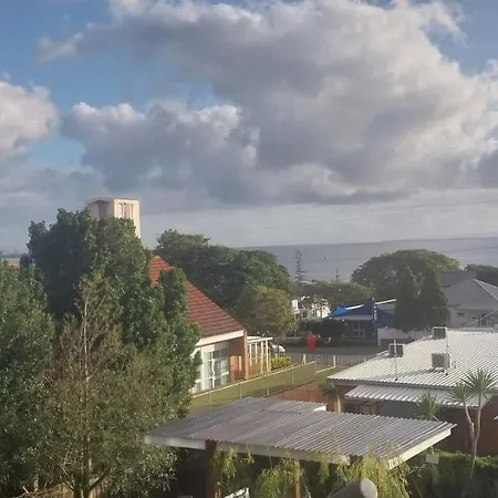 The Sky House By The Bay Brisbane