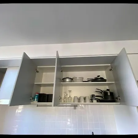 Apartment Fortitude Valley / And Quiet *