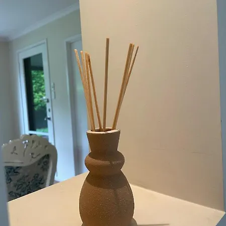 Garden Getaway - Location