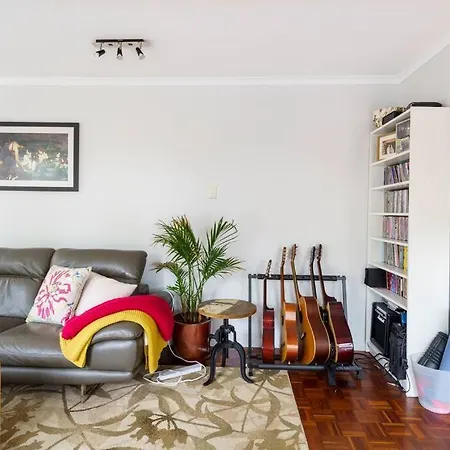 3 Bedroom With Amazing Pool Close To City, Mountains And Amenities *