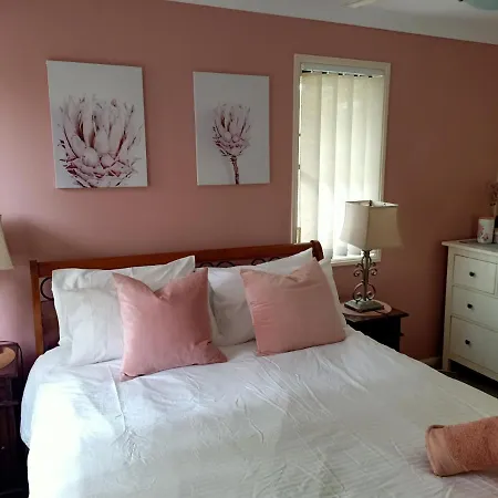 Tingalpa Townhouse Treat Brisbane