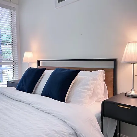 Holiday home Kookaburra•holidayoasis Familyhome 5 Bedroom/pool/ac 10kmcbd *