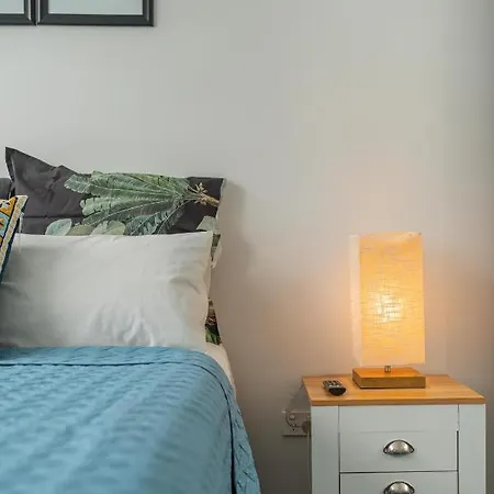 Apartment Fortitude Valley View 1b1b W Shared Pool Gym C11 Brisbane