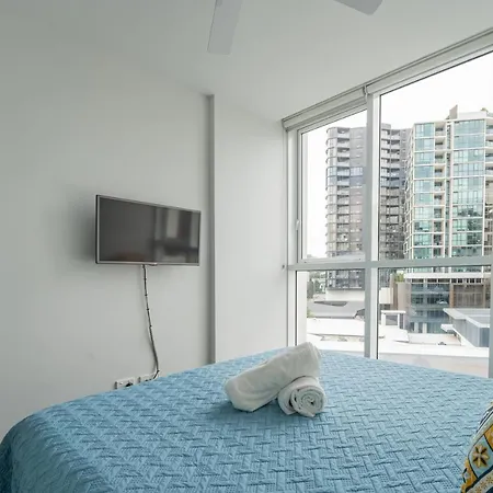 Fortitude Valley View 1b1b W Shared Pool Gym C11 Apartment *
