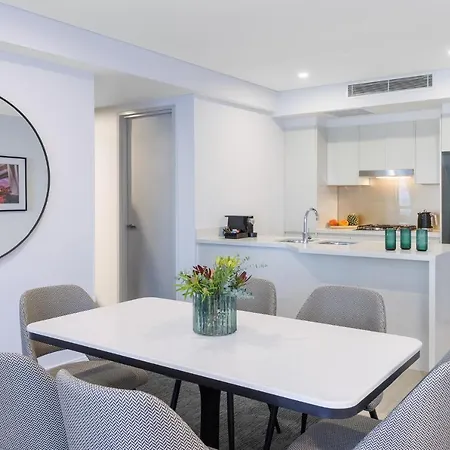 Meriton Herschel Street, Hotel 5*
