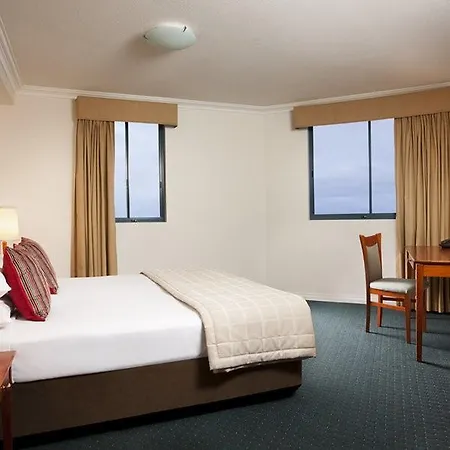 Mantra On Queen Hotel