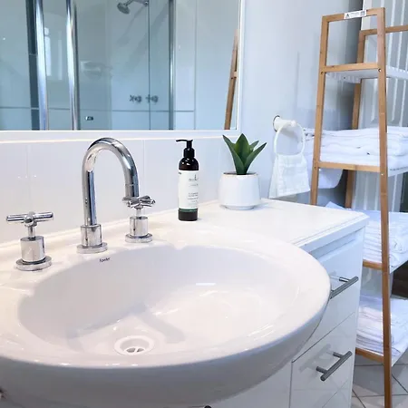 Holiday home Kookaburra•holidayoasis Familyhome 5 Bedroom/pool/ac 10kmcbd Brisbane