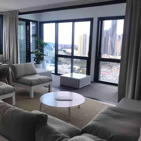 New 3 Bed Penthouse Style Complex Apartment