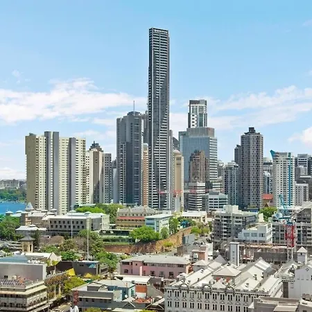 Prime Located Luxe 2 Bedroom Sky Home/sensational Views Brisbane