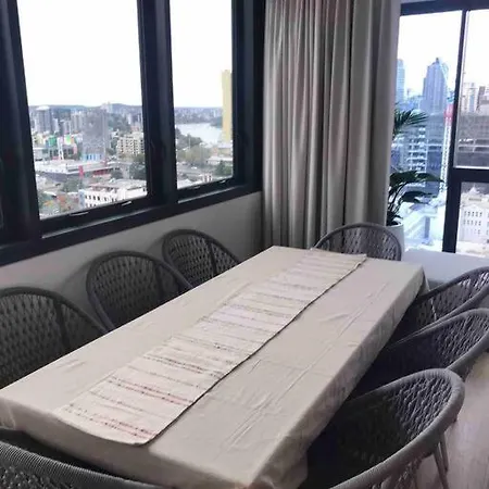 New 3 Bed Penthouse Style Complex Brisbane