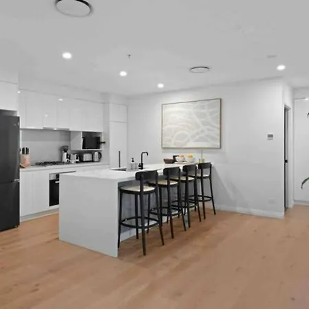New 3 Bed Penthouse Style Complex Apartment Brisbane