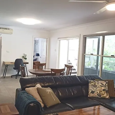 Apartment Adorable Private 2 Bedroom Guest + Pool *