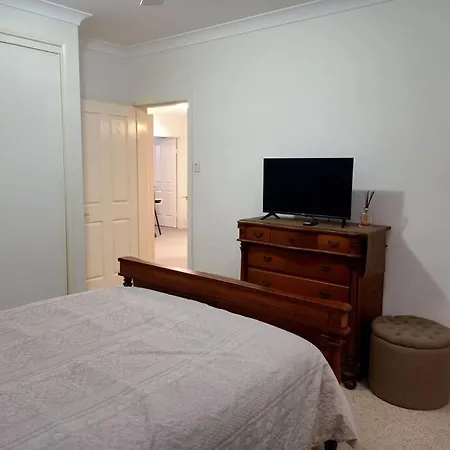 Apartment Adorable Private 2 Bedroom Guest + Pool