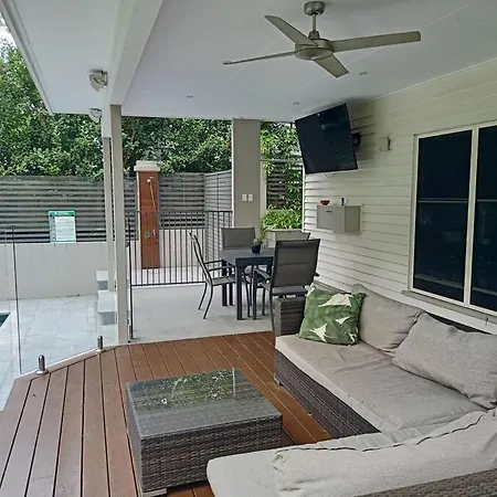 Adorable Private 2 Bedroom Guest + Pool * Brisbane