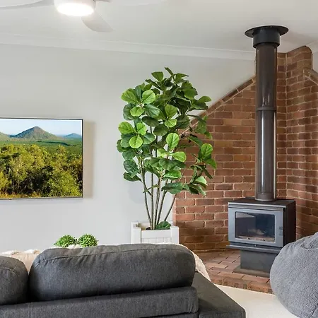 Beachfront Bliss Wynnum Holiday home