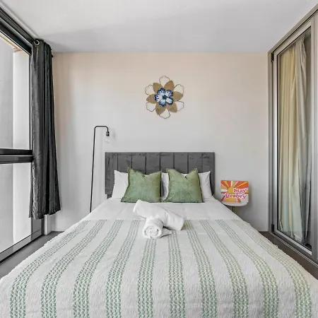 Centre 3br With Stunning Views Brisbane