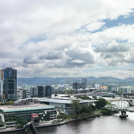 Ultimate Riverview Designer 2bd At Cbd Apartment Brisbane