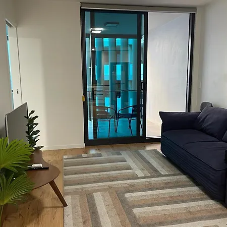South Epicentre - 2 Bed 2 Bath Brisbane