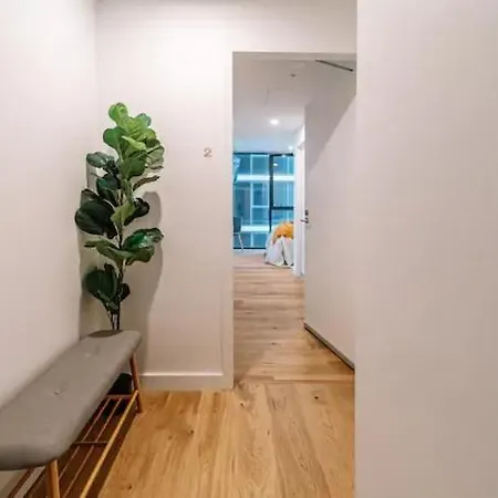 Modern Compact Separate Bathroom Apartment