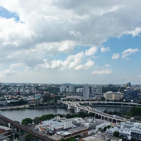 Brand New Riverview 2bd At South Bank * Brisbane